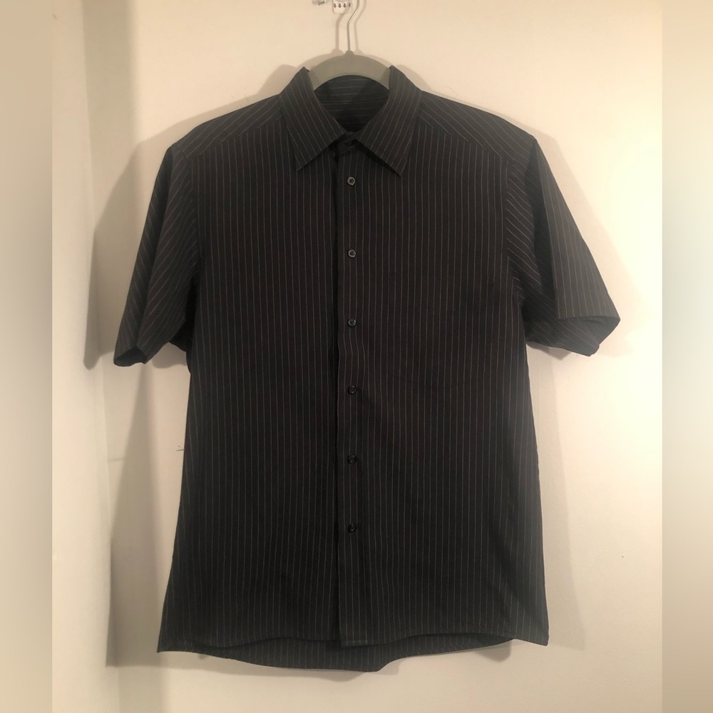 Conwell Mens Pin Stripe button up shirt